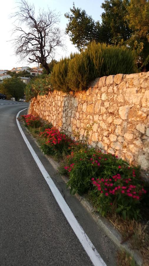 Beachfront Studio Apartment Vintage In Senj Senj  Exterior photo